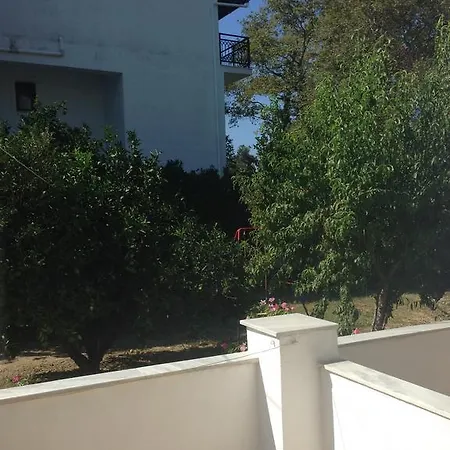 Aparthotel Alekos And *